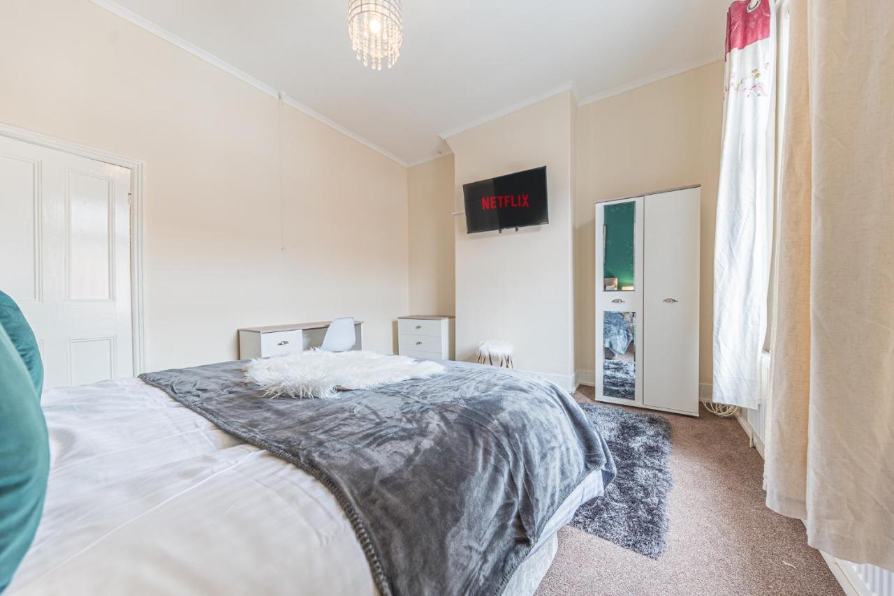 *King Bed* Luxury City Centre House Barrow-in-Furness Eksteriør billede