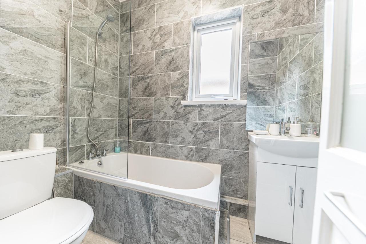 *King Bed* Luxury City Centre House Barrow-in-Furness Eksteriør billede